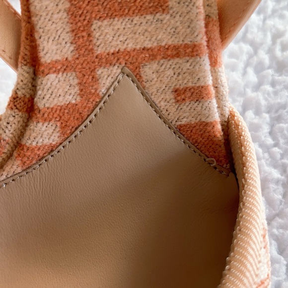 Authentic Fendi Women’s FF Jacquard Colibri Lite Slingback Pumps - Picture 5 of 16